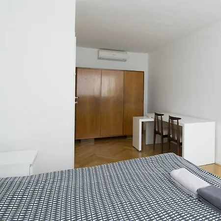 Goodnight Warsaw Apartments - Kredytowa 2 *
